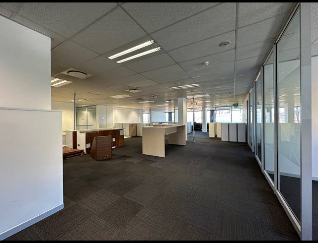 551M² OFFICE TO LET IN SANDTON CENTRAL